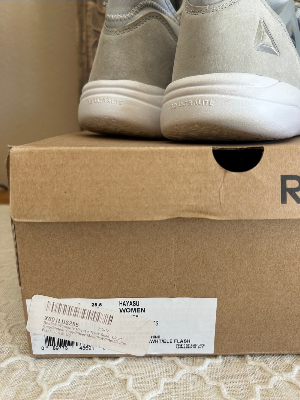 Reebok Hayasu Women's Gray Lace-Up Athletic Shoes like new in box, size 8.5 - Picture 11 of 11